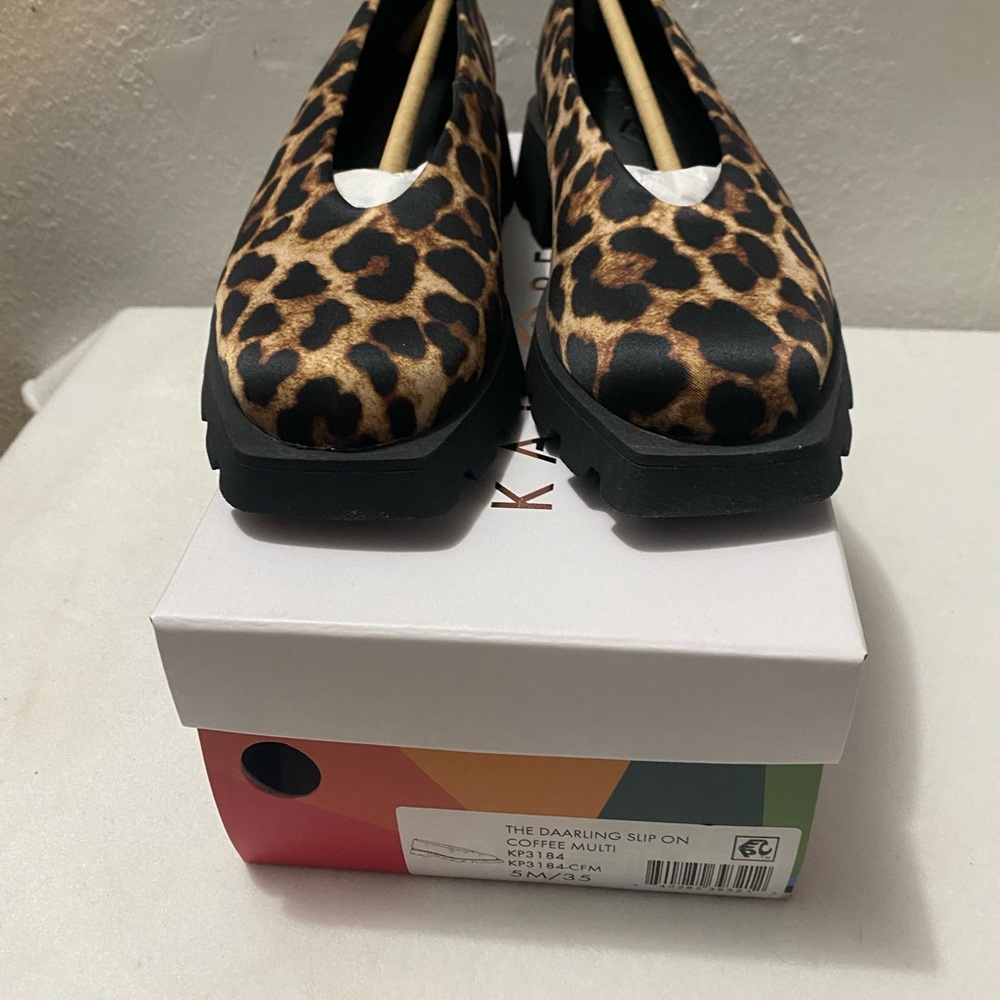 Katy Perry Collections The Daarling Slip On Coffee Multi Flats NIB Chunky Size 5 - Picture 6 of 10